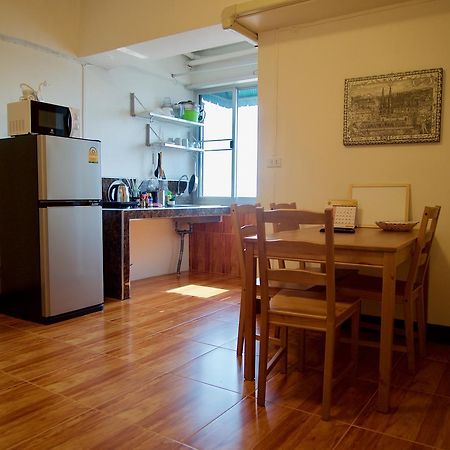 Studio Apartment 12 Floor Close To Mrt In Hua Mak Bangkok Bagian luar foto